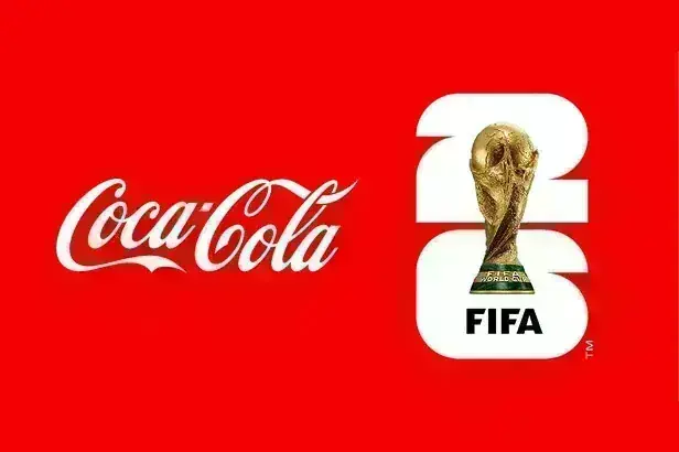 Promo FIFA Q1 Coca-Cola Trofeo de la Copa Mundial de la FIFA con branding de Coca-Cola