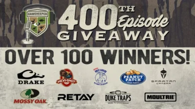 Gana una escopeta Retay con Mossy Oak · Sorteo de BACKPACK backpack CAMERA camera · Estados Unidos us